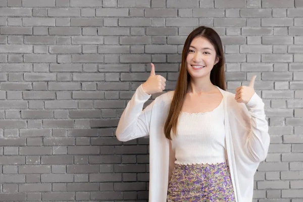 Mooie Business Jonge Aziatische Vrouw Die Blond Lang Haar Met — Stockfoto