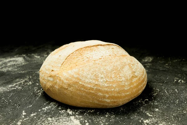 Свежий Хлеб Крупным Планом Свежеиспеченный Хлеб Столе Вкусный Домашний Хлеб — стоковое фото