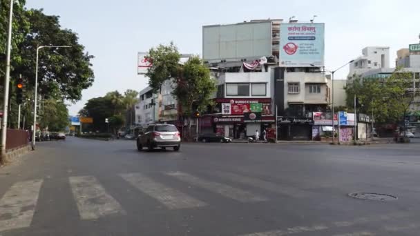 Mumbai India Linking Road Bandra Wears Deserted Look Government Put — Stockvideo