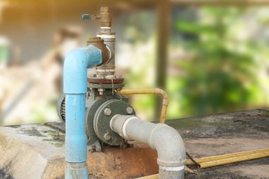 This water pump is installed and used for the village water supply system. Therefore, it has been used for a long time.