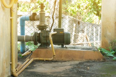This water pump is installed and used for the village water supply system. Therefore, it has been used for a long time.