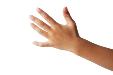 Küçük bir çocuğun eli beyaz arka planda elini gösteren bir jest yapıyor..