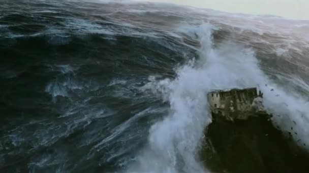 Вид Повітря Плато Водоспад Високий Гірський Хребет Навколо — стокове відео