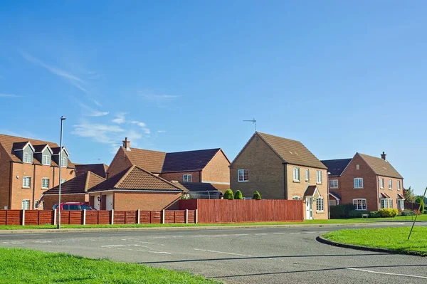 stock image Modern UK houses on the edge of the city