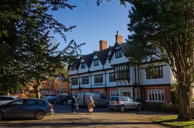 Lancaster Brasserie Oteli Woodhall Spa 'da güneşli bir kış gününde. Hughnshire