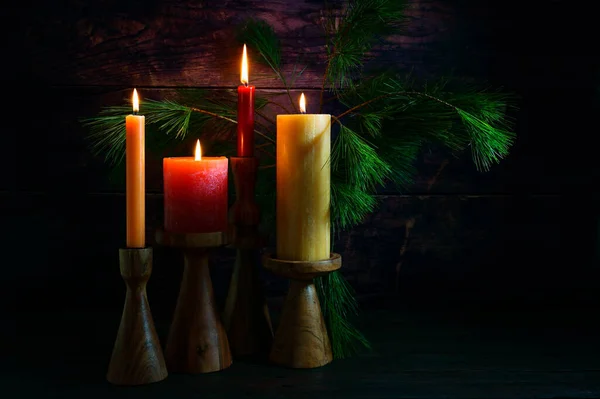 Advent Arrangement Four Candles Red Yellow Wooden Holders Pine Branches — Stock Photo, Image