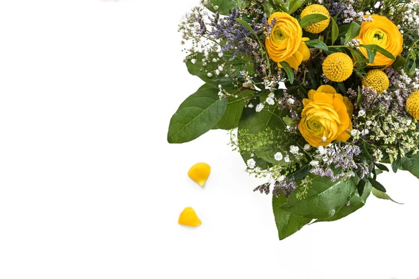 Весенний Букет Цветов Желтом Синем Зеленом Рассматриваемый Сверху Угловой Фон — стоковое фото