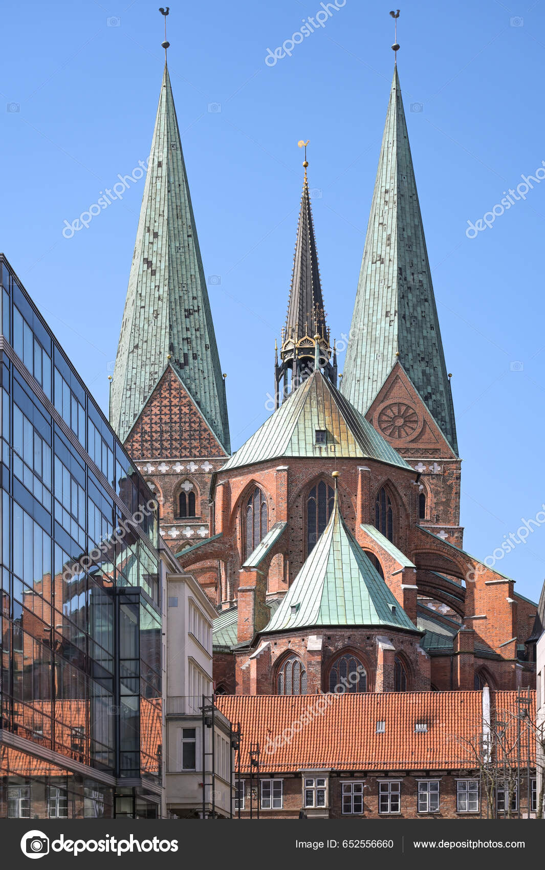 リュベック マリエンキルシュまたは聖マリア教会 北ドイツのレンガ