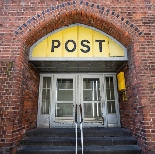 Eingang Zur Post Einem Historischen Gebäude Mit Gelbem Schild Alter — Stockfoto