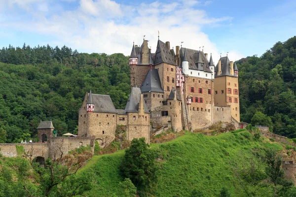 Πανόραμα Μεσαιωνικό Κάστρο Eltz Στους Λόφους Πάνω Από Moselle Γερμανία Φωτογραφία Αρχείου