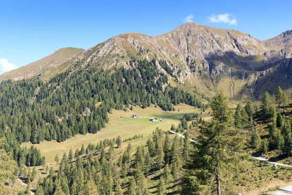 Horské Panorama Alpy Alpskými Chatami Horském Středisku Hirzer Saltausu Jižní — Stock fotografie