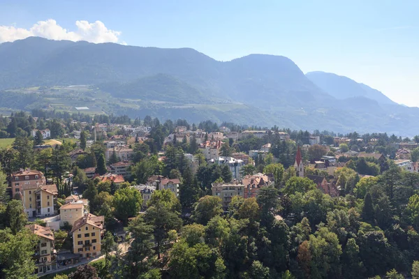 Vista Panorámica Del Paisaje Urbano Las Montañas Merano Tirol Del — Foto de Stock