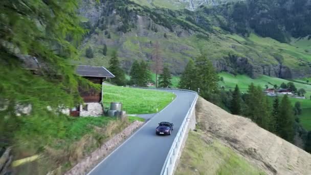 Pfelders Itália Julho 2023 Blue Porsche 911 Convertible Drives Mountain — Vídeo de Stock