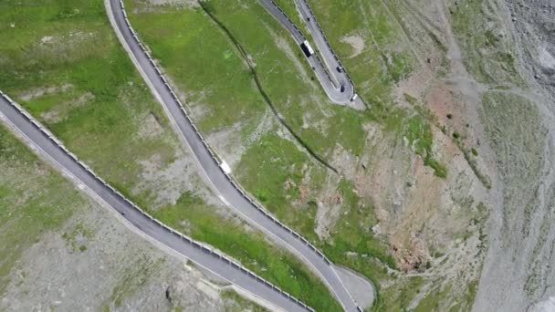 Voo Com Vista Cima Para Baixo Estrada Serpentina Stelvio Pass — Vídeo de Stock
