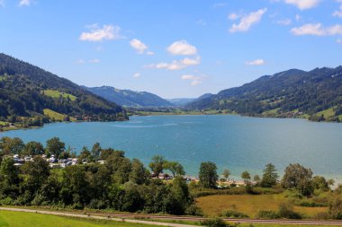 Grosser Gölü Alpleri ve Allgaeu Alpleri 'nde dağ alpleri olan kamp alanı.