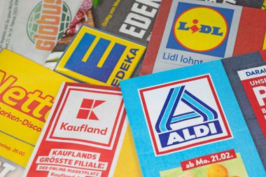 Various advertising brochures for discounters in retail in Germany that appear weekly