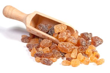 Şeker beyaz arkaplanda izole edilmiş