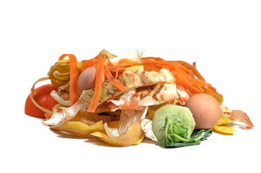 Sebze ve meyve kaseleri beyaz arka planda