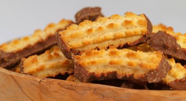 Spritz kurabiyeleri yakın planda.