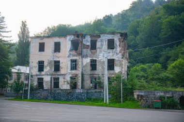 Georgia 'da inşa edilmiş bir binanın kalıntıları. Yüksek kalite fotoğraf