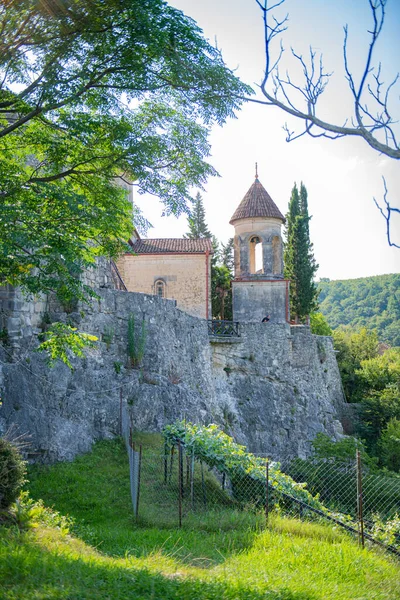 Berg Van Het Oude Klooster Van Georgië Tegen Achtergrond Van — Stockfoto