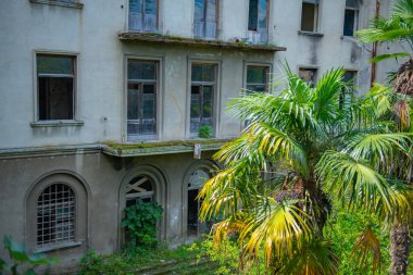 Georgia 'da inşa edilmiş bir binanın kalıntıları. Yüksek kalite fotoğraf