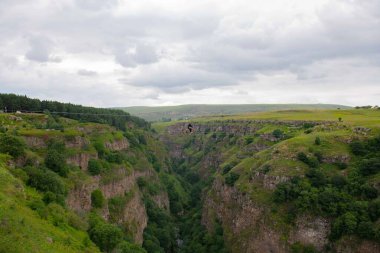 Georgia 'daki en büyük Dashbashi Kanyonu. Yüksek kalite fotoğraf