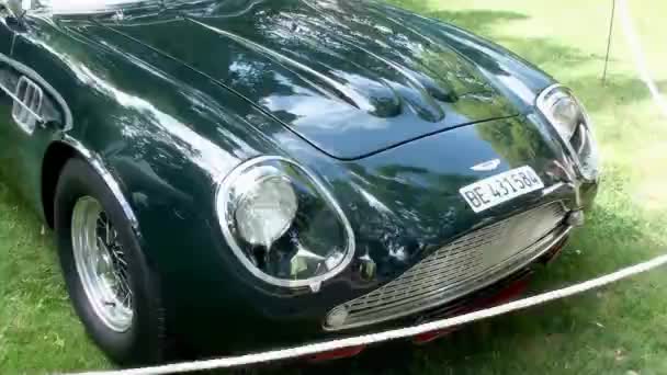 Mulhouse França Julho 2011 Aston Martin Db4 Zagato Verde Vintage — Vídeo de Stock