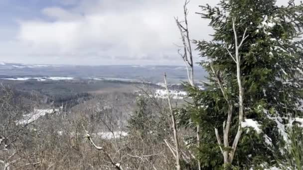Majestuosa Vista Invierno Desde Puy Dme Montañas Cubiertas Nieve Bosques — Vídeos de Stock