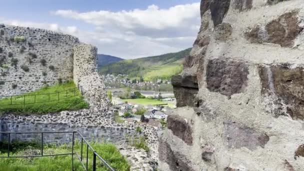 Ιστορικά Ερείπια Κάστρου Hugstein Θέα Την Κοιλάδα Verdant Florival Στο — Αρχείο Βίντεο