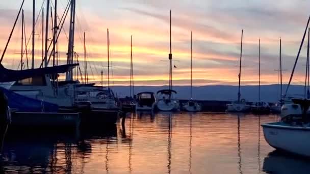 Thonon Les Bains Francia Agosto 2018 Twilight Serenity Puerto Thonon — Vídeo de stock