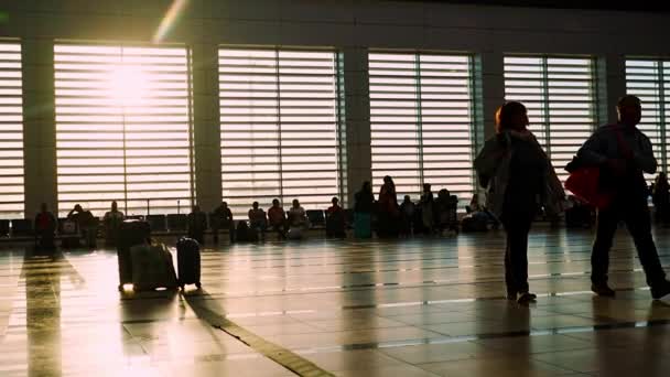 Antalya Turquia Outubro 2022 Passageiros Esperando Para Embarcar Avião Aeroporto — Vídeo de Stock