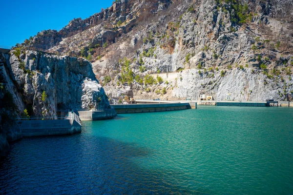 Bergssjön Emerald Vattenreservoar Bakom Dammen Oymapinar Green Canyon Manavgat Regionen — Stockfoto
