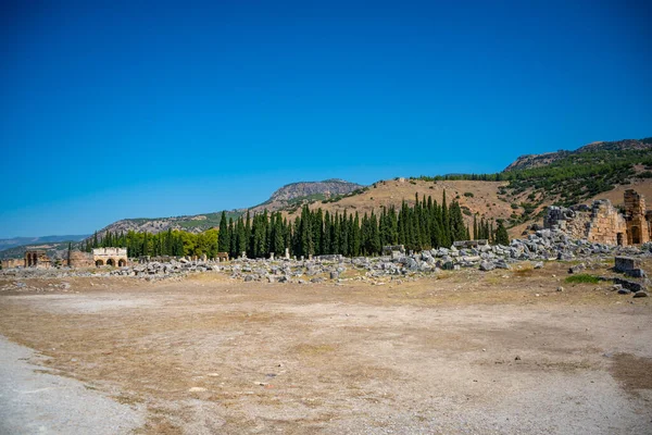 Türkiye Nin Pamukkale Ilinin Hierapolis Kentindeki Kalıntılar Yüksek Kalite Fotoğraf — Stok fotoğraf