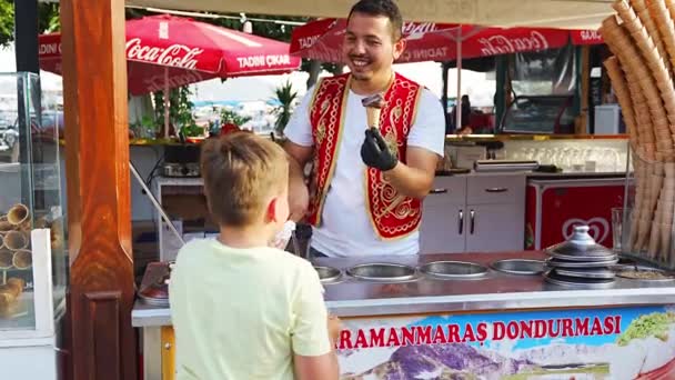 Kas Turkey June 2023 Seller Dondurma Turkish Ice Cream Doing — Stock Video