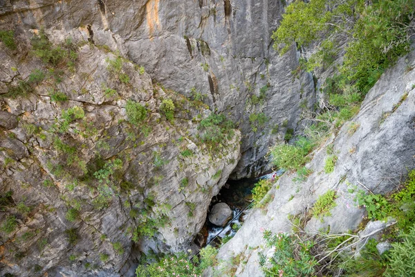 Agua Que Fluye Rápidamente Cañón Del Sapadere Con Rocas Piedras —  Fotos de Stock