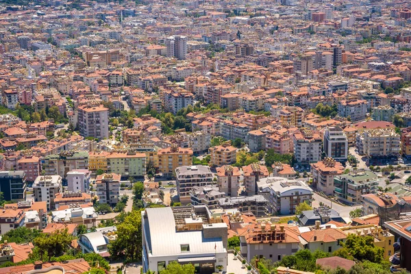Tepe gölünden Alanya mimarisine bir arka plan, Türkiye. Yüksek kalite fotoğraf