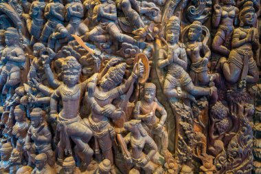 Pattaya, Tayland - 31 Aralık 2023: Pattaya, Tayland 'daki Hakikat Tapınağı' nın içi. Doğruluk Tapınağı. Yüksek kalite fotoğraf