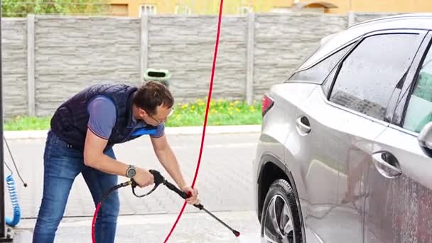 Jongeman Wast Zijn Auto Een Autowasserette Met Behulp Van Een — Stockvideo