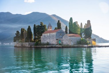  Karadağ 'ın Perast, Kotor körfezi yakınlarındaki St. George Adası' ndan görüntü. Yüksek kalite fotoğraf