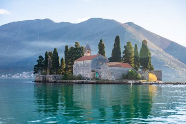  Karadağ 'ın Perast, Kotor körfezi yakınlarındaki St. George Adası' ndan görüntü. Yüksek kalite fotoğraf