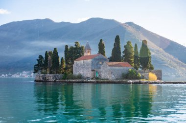  Karadağ 'ın Perast, Kotor körfezi yakınlarındaki St. George Adası' ndan görüntü. Yüksek kalite fotoğraf