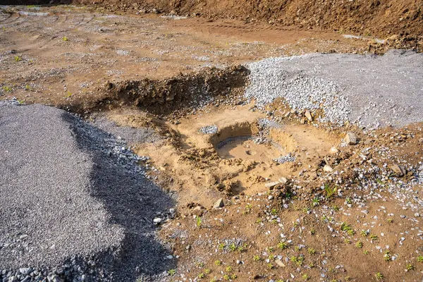 Plaka yükü test sonuçları statik basınç uygulamasından sonra toprak yüzeyinde görülebilir. Temel uygunluk ve yük taşıma kapasitesi için yer araştırması. Yüksek kalite fotoğraf