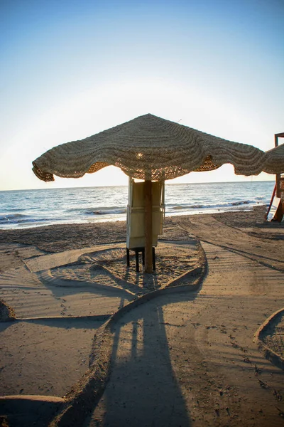 Sicília Marzamemi Guarda Chuva Praia Vista Para Mar Longo Costa — Fotografia de Stock