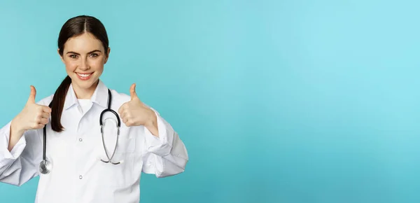 Happy Woman Doctor Medical Worker White Coat Showing Thumbs Approval — Fotografia de Stock