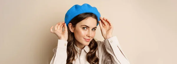 Stylish Modern Girl Put Trendy Hat Head Smiling Going Out — Foto Stock