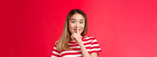 Cute Friendly Cheerful Asian Girlfriend Sharing Secret Gossiping Smiling Promise — Stock Photo, Image