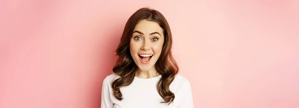 Close Enthusiastic Brunette Girl Makeup Smiling Looking Happy Camera Posing — Stock fotografie
