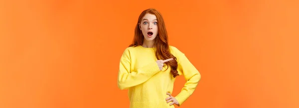 Speechless Impressed Gorgeous Fashionable Redhead Girl Young Modern Woman Red — Stock Photo, Image