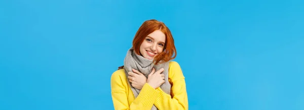 Férias Inverno Vendas Conceito Compras Cintura Retrato Bonito Adorável Ruiva — Fotografia de Stock